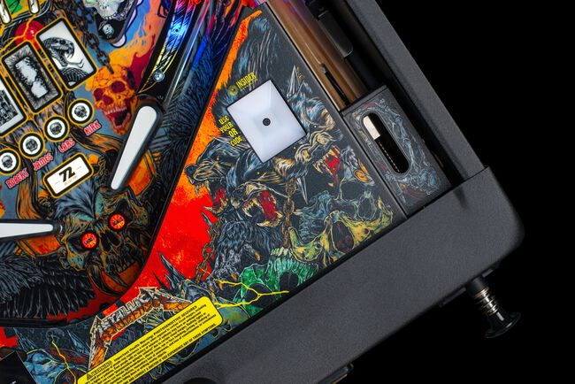 Stern Pinball x Metallica Remastered - 2024 Premium Model, 